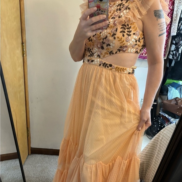 NWT Mac Duggal Cutout Tiered Ruffle Skirt Dress Peach Multi Embroidered - Picture 11 of 16